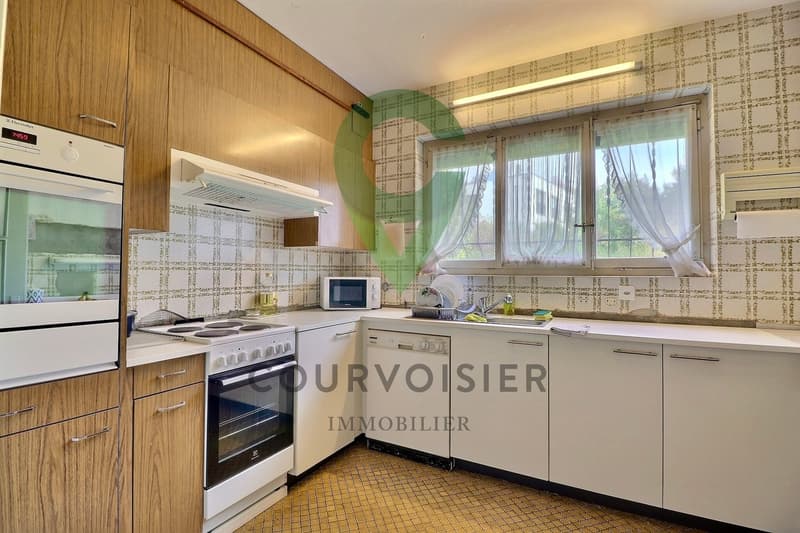 Spacious house to renovate in La Tour-de-Peilz (5)