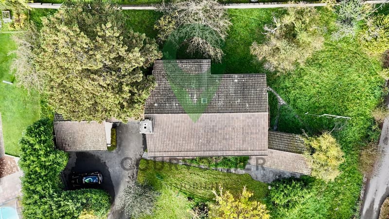 Spacious house to renovate in La Tour-de-Peilz (2)