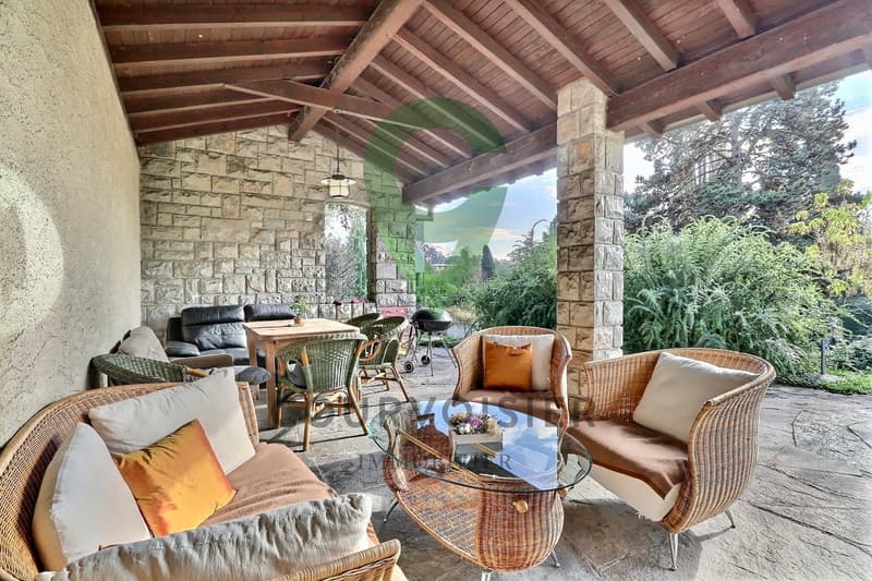 Spacious house to renovate in La Tour-de-Peilz (11)