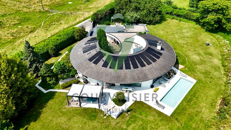 Exceptional property with panoramic views and 2 pools (11)