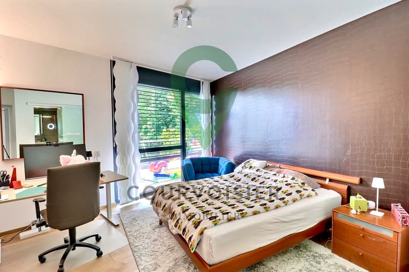 Exceptional property with panoramic views and 2 pools (8)