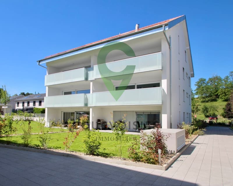 Investment Opportunity - Beautiful Residential Building (1)
