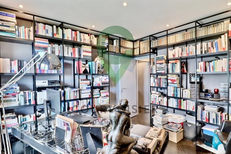 Exceptional apartment with panoramic view, 10 minutes from Vich (6)