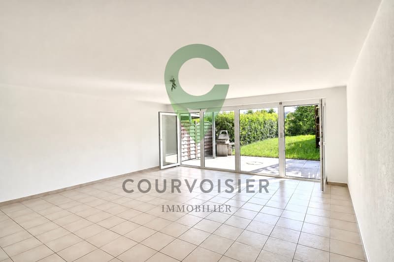 Triplex with garden, terrace and beautiful view - available immediately (2)