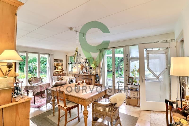 Character house with 2 apartments in the heart of Rolle (3)