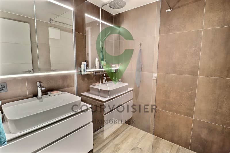 Like new! Elegant PPE apartment of high standard in Pompaples (5)