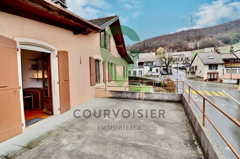 Haus mit großem Potenzial und authentischem Charme im Herzen von Gilly (10)