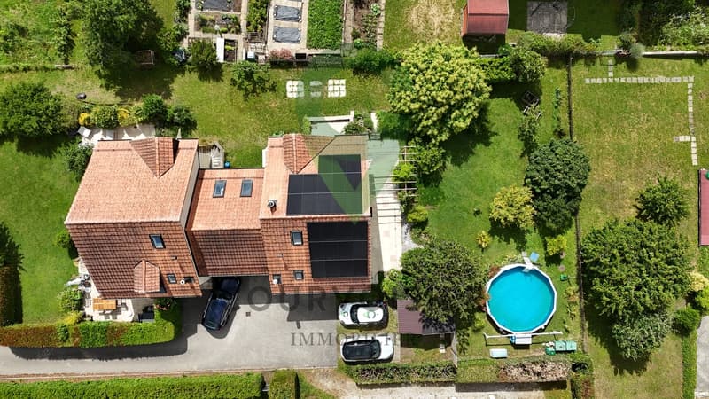 Wunderschöne renovierte Doppelvilla mit Pool (12)