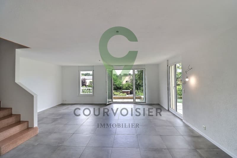 Wunderschöne renovierte Doppelvilla mit Pool (3)