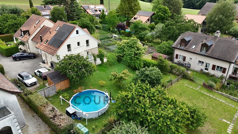 Wunderschöne renovierte Doppelvilla mit Pool (13)