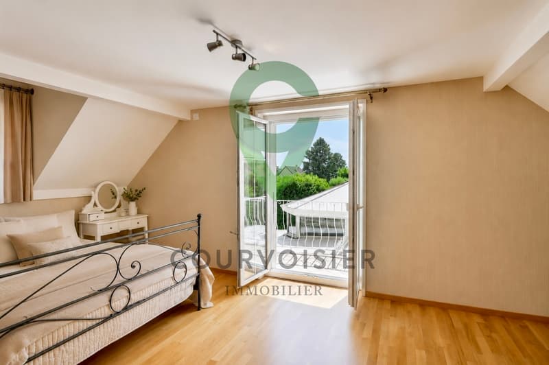 Elegant house in the heart of Lavigny (9)