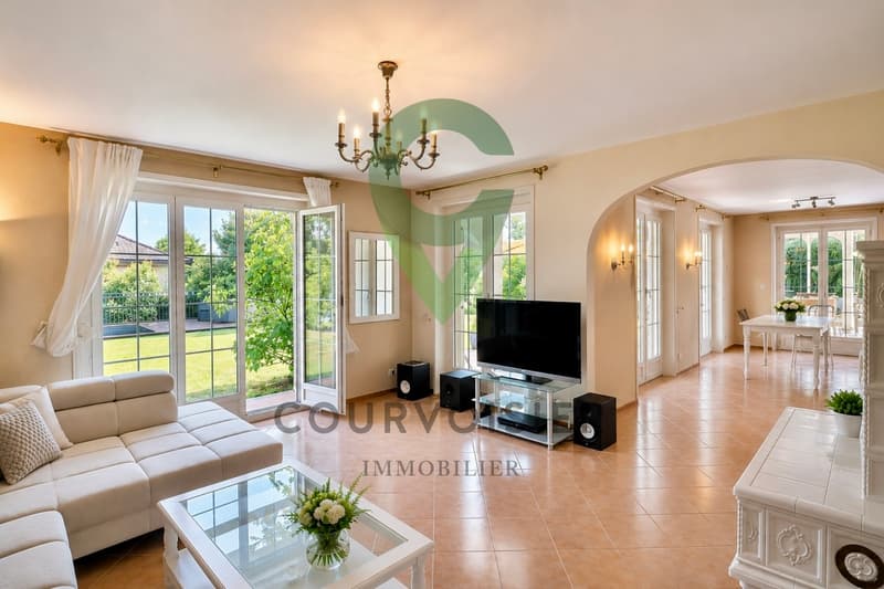Elegant house in the heart of Lavigny (4)
