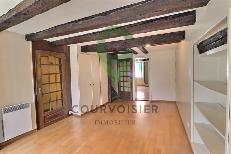 Village house of 6 rooms to renovate in the heart of Estavayer-le-lac (8)