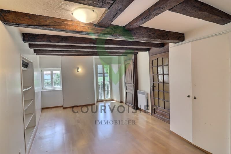 Village house of 6 rooms to renovate in the heart of Estavayer-le-lac (9)