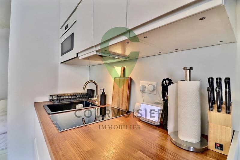 Studio with character in old town Geneva, ideal for students (7)
