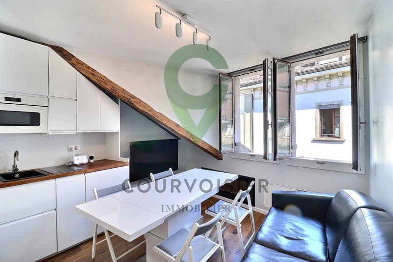 Studio with character in old town Geneva, ideal for students (4)