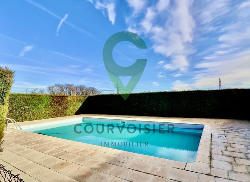 Appartement à rafraîchir avec vue dégagée et piscine de résidence (13)