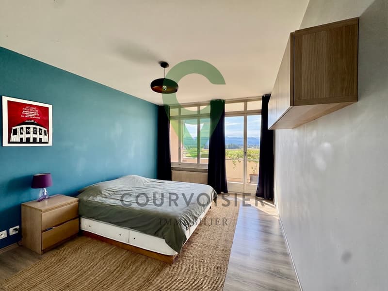 Appartement à rafraîchir avec vue dégagée et piscine de résidence (7)