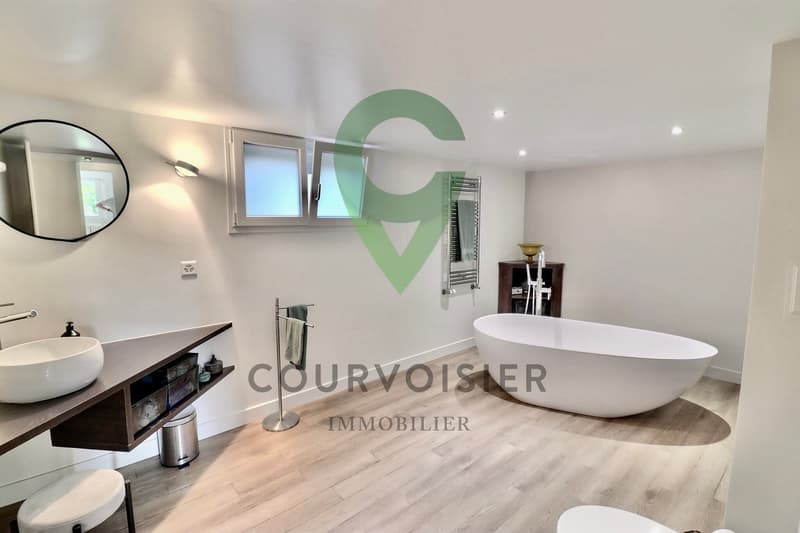 Appartement d'exception de 6,5 pièces avec piscine et jardin privés (6)