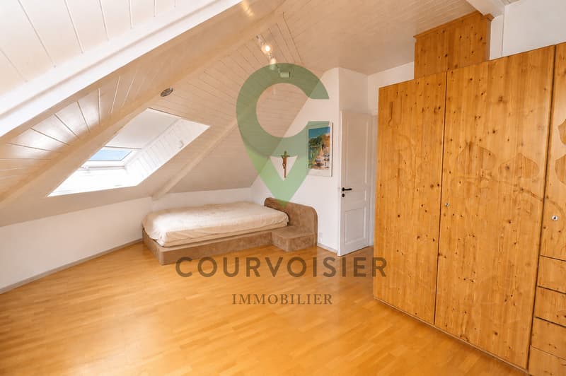 Magnifique villa avec 2 logements, jardin et piscine à Rolle (9)