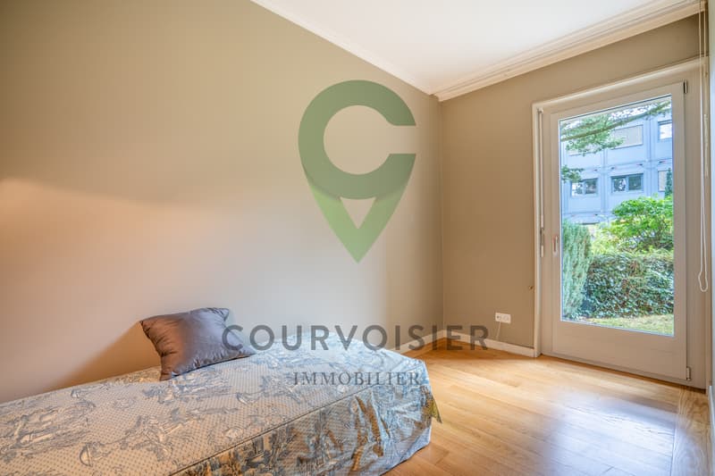 Magnifique appartement de maître avec jardin au coeur de Pully (5)