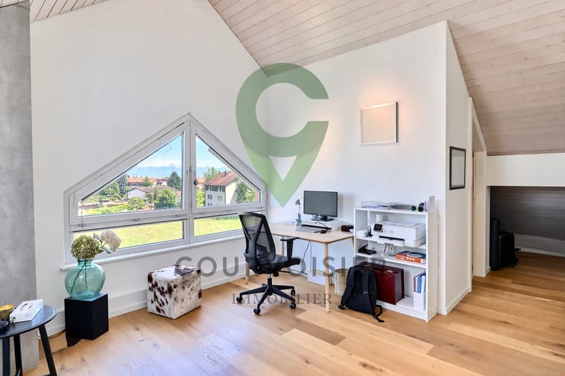 Spacieux duplex en attique avec cachet (11)