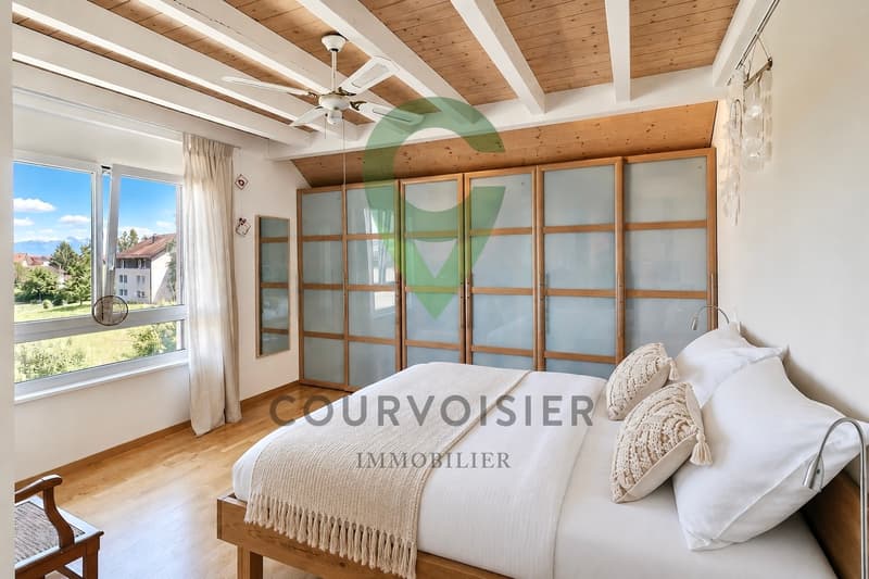 Spacieux duplex en attique avec cachet (5)