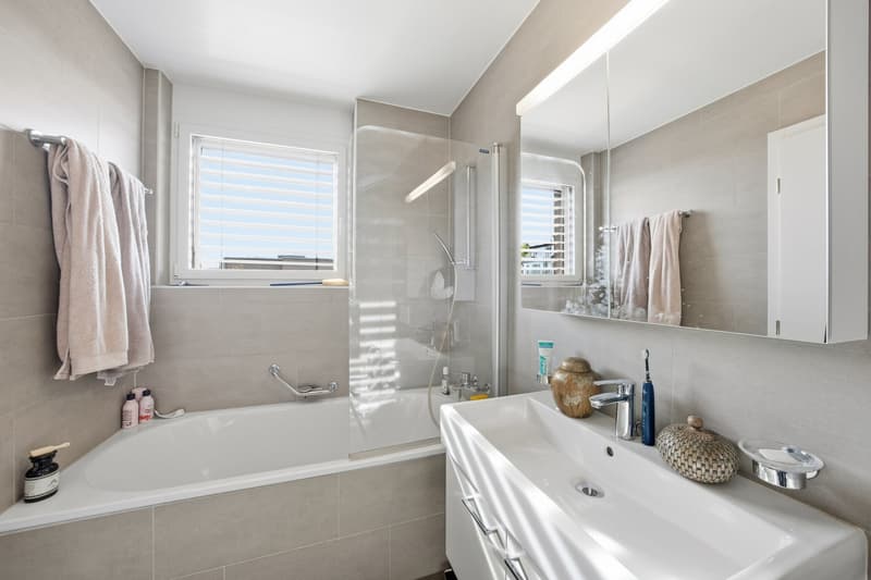 SOLD! Magnificent 5.5-room attic apartment in Mont-sur-Lausanne (11)