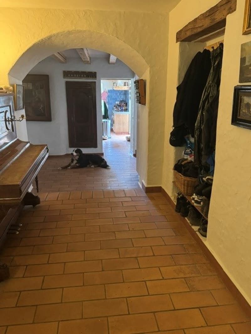 Charaktervolles renoviertes 7-Zimmer-Haus in Eclepens – Eine außergewöhnliche Erbschaft (5)