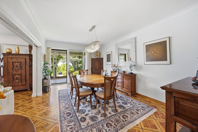 Geräumige 7-Zimmer-Wohnung mit Balkon und Aussicht in Lausanne (7)