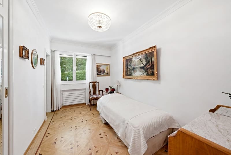 Geräumige 7-Zimmer-Wohnung mit Balkon und Aussicht in Lausanne (10)