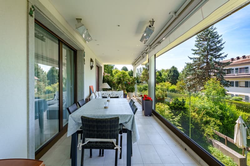 Spacious 7-room apartment with balcony and view in Lausanne (1)