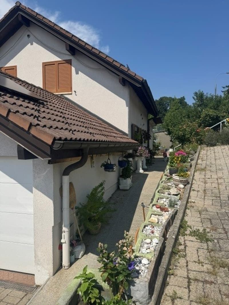 Charmante villa/appartement de 5 pièces à Le Mont-sur-Lausanne (1)