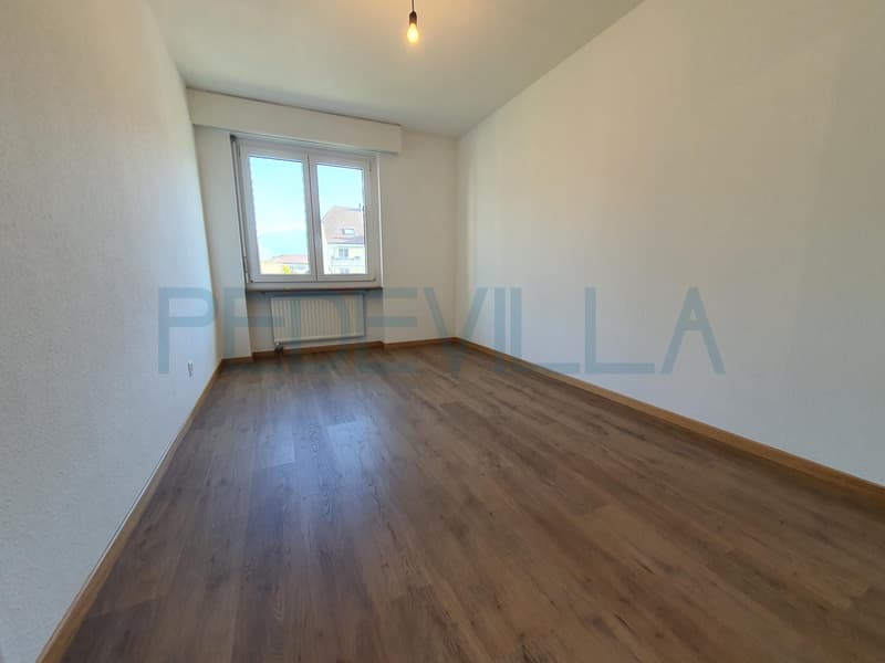 Moderne 4.5 Zi.-Wohnung zu vermieten (5)