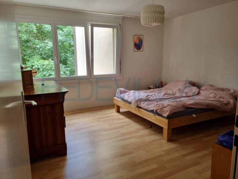 À louer - Bel appartement 4.5 pièces avec balcon et cheminée à Bienne (6)