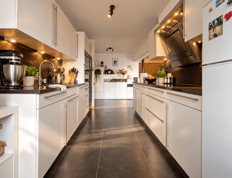 Appartement duplex en attique de 5,5 pièces de 180m2 dans un écrin de verdure (7)