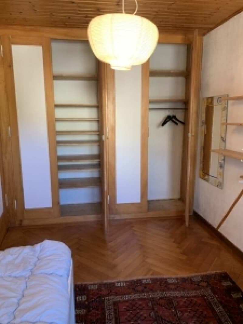 Chambre en colocation, située dans un quartier calme et à proximité des commerces et des transports publics (3)