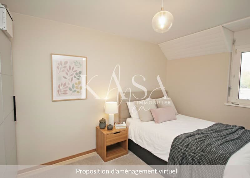 Spacious through duplex - Tenant in place and immediate income (6)