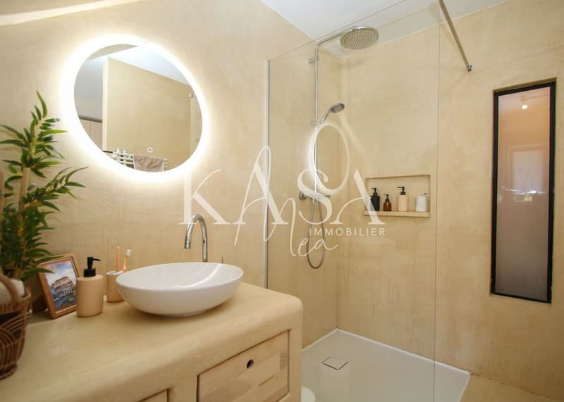 Salle d'eau (suite)