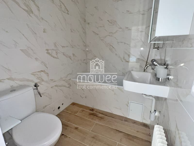 Exceptional location 2.5 rooms renovated -- 5 minutes from the Lake! (7)