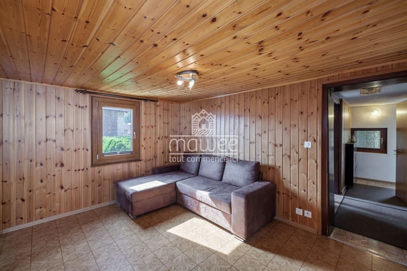 Semi-detached chalet with outbuilding and great potential in Granois (11)