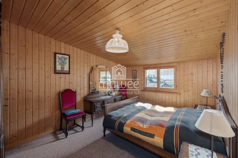 Semi-detached chalet with outbuilding and great potential in Granois (7)