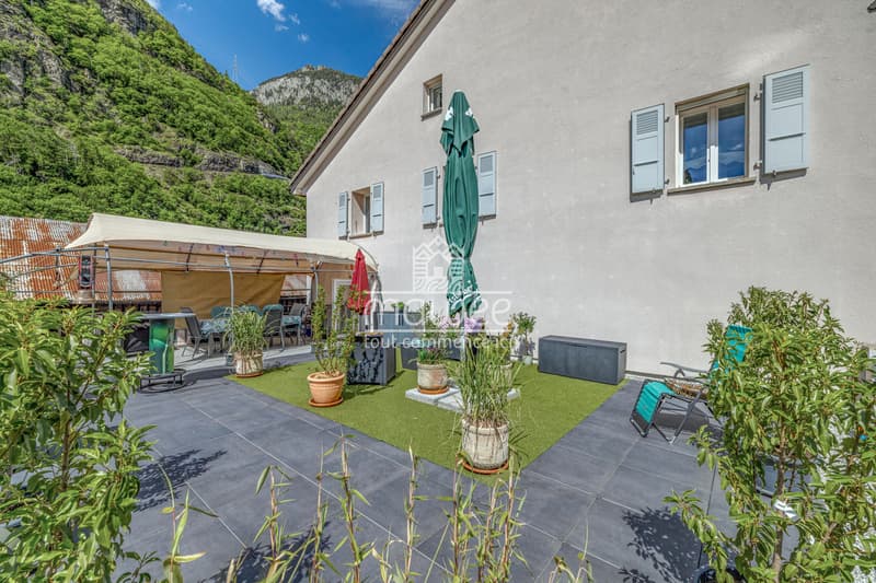 Two-and-a-half-room apartment with an exceptional panoramic terrace! (2)