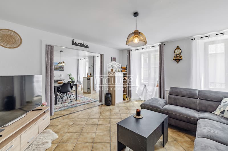 Two-and-a-half-room apartment with an exceptional panoramic terrace! (7)