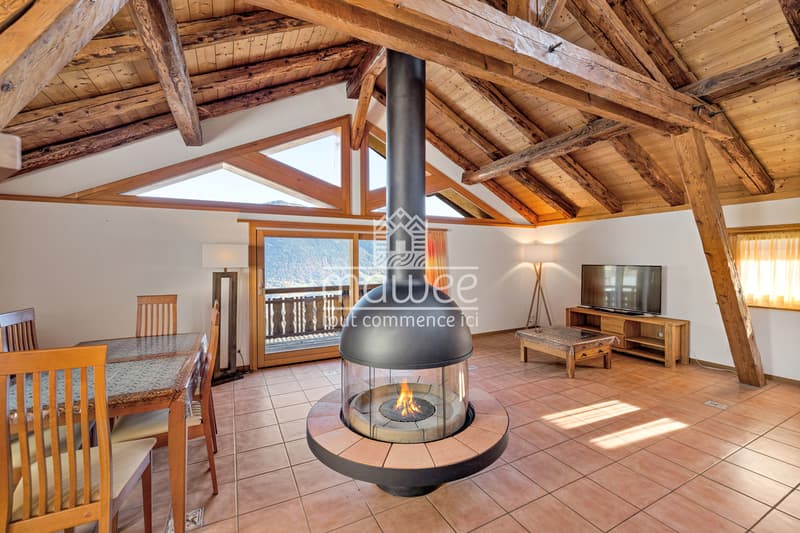 Rare Opportunity - Chalet with Studio in Second Home! (2)
