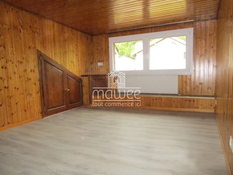 Rare in Collombey: 2.5 rooms with private entrance and large terrace (3)