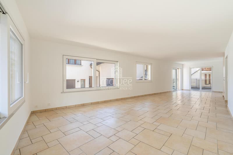 Renovated apartment in 2026 with large terrace in a small building (2)