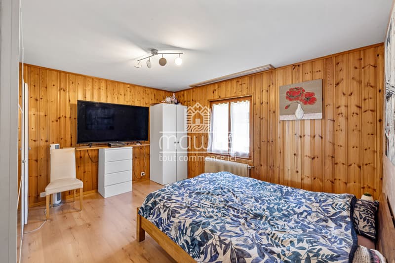 Selten auf dem Markt - Villa mit Studio und großem Potenzial! (11)