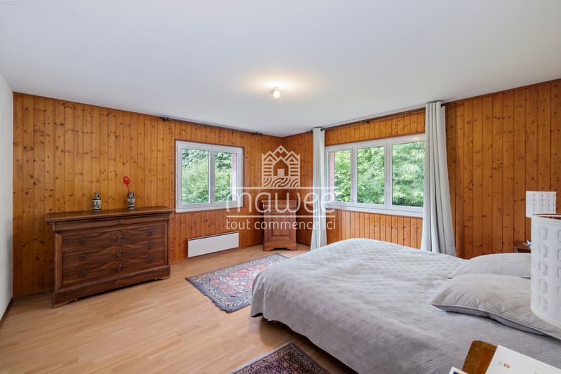 Calme, fonctionnelle et sans vis-à-vis : superbe villa à découvrir ! (11)