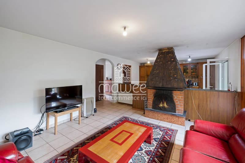Calme, fonctionnelle et sans vis-à-vis : superbe villa à découvrir ! (6)